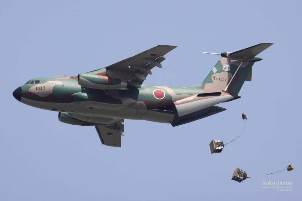 طائرات يابانية تخطأ أهدافها.. فيديو