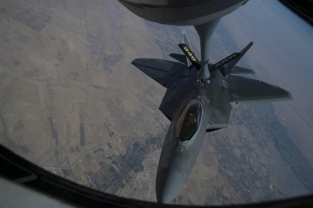طائرات F-22 Raptor الأمريكية تعود لسماء سوريا