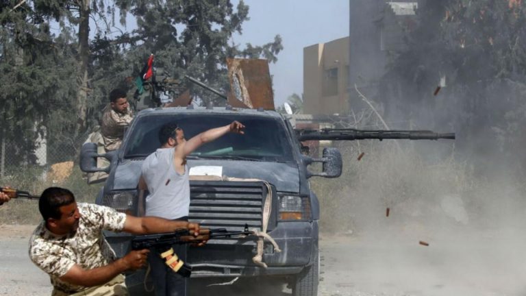تجدد الإشتباكات في طرابلس وتقدم للجيش في الخلة