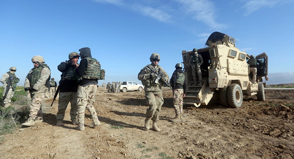 سقوط 17 صاروخا قرب قاعدة عسكرية أمريكية في العراق