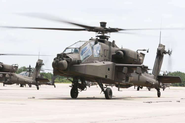 المغرب على وشك الحصول على المروحيات الهجومية AH-64E Apache