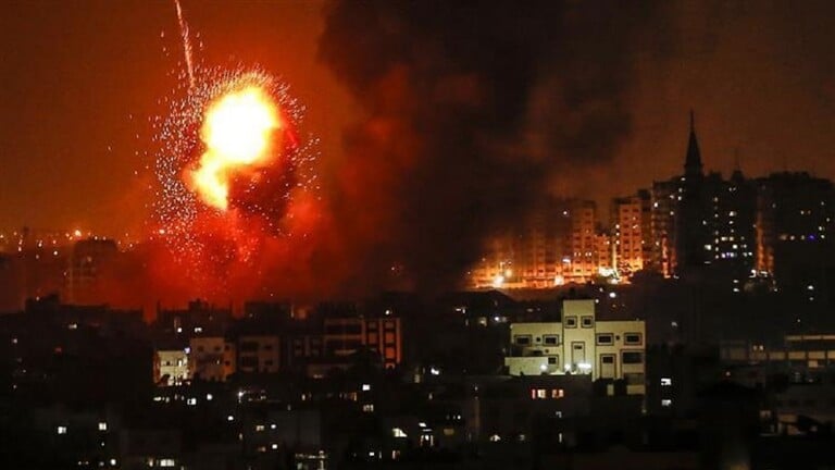 مقاتلات إسرائيلية تغير على غزة ليلا