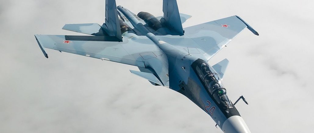 Sukhoi_Su-30SM_in_flight_2014