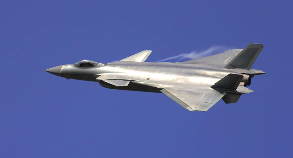 الصين تزود طائراتها بسلاح ليزري جديد