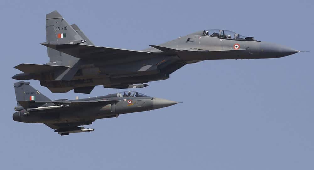 الهند تسيطر على المحيط الهندي بمقاتلات سوخوي وصواريخ براموس