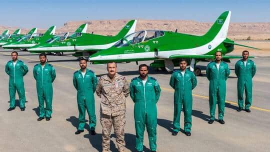 القوات الجوية السعودية تشارك في ملتقى الطيران الخامس بالمملكة – صور + فيديو