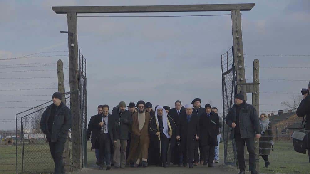 وزير سعودي يزور معسكر أوشفيتز النازي في خطوة نحو الاعتراف بالهولوكوست !