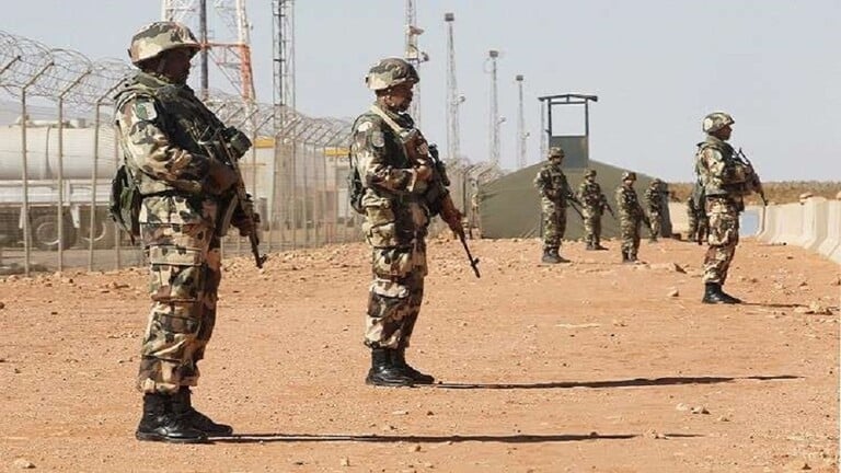 الجيش الجزائري يتوعد الإرهابيين برد قوي بعد هجوم ثكناته