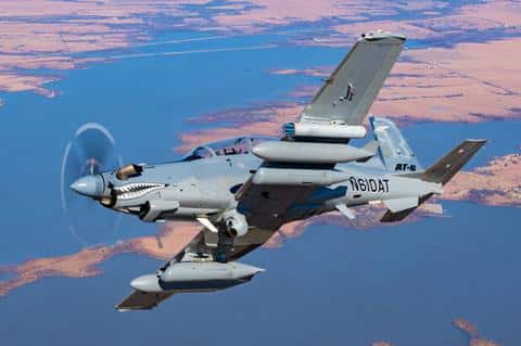 القوات الجويه الأمريكيه تشري طائرتين من طراز Textron AT6