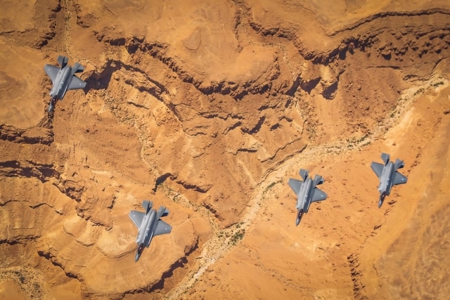 إسرائيل و الولايات المتحدة تجريان تمرين (البرق المتواصل) لطائراتهما من نوع  إف 35