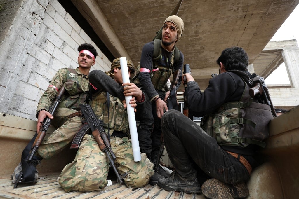 عصيان وتمرد بين مرتزقة سوريين في ليبيا وهروب نحو أوربا