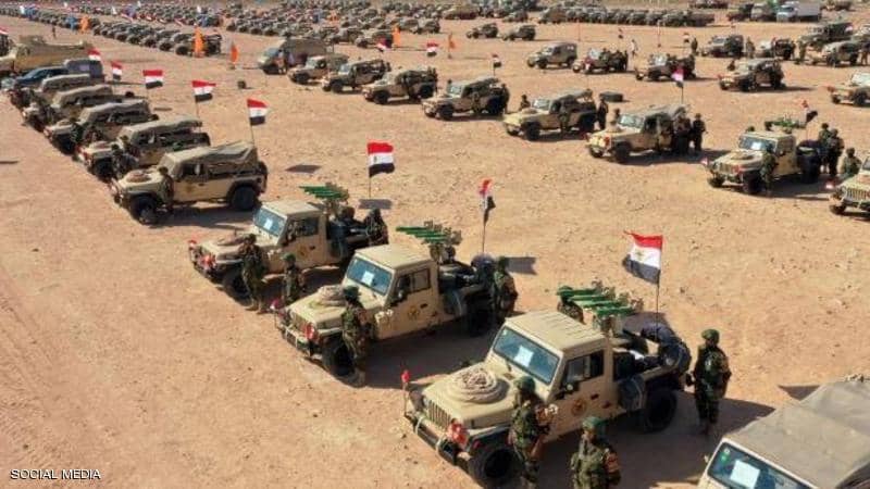 رئيس الأركان المصري يتفقد الاستعداد القتالي للجيش على حدود ليبيا