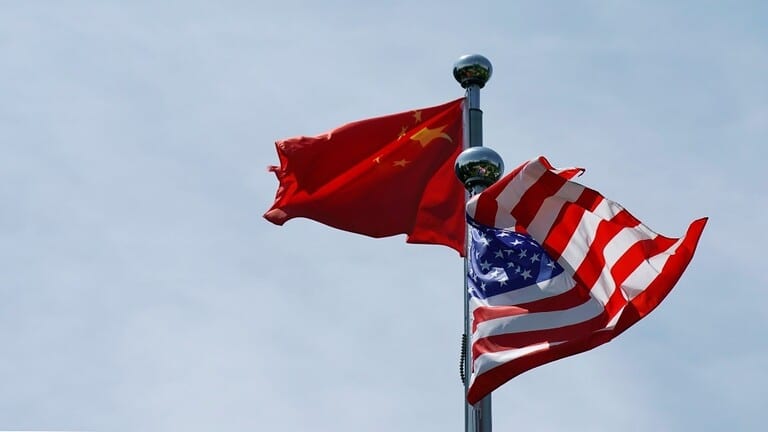الصين تعاقب شركة "لوكهيد مارتن" الأمريكية