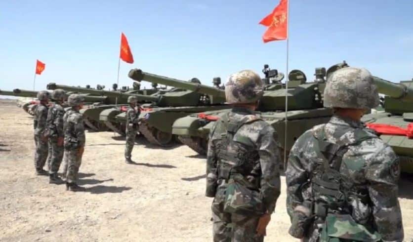 الجيش الصيني يتلقى مجموعة من الدبابات الجديدة من نوع 99A2..فيديو