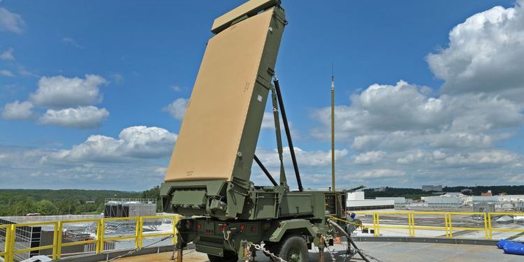سلاح مشاة البحرية الأمريكي يستبدل أنظمة الرادار القديمة بـ G / ATOR