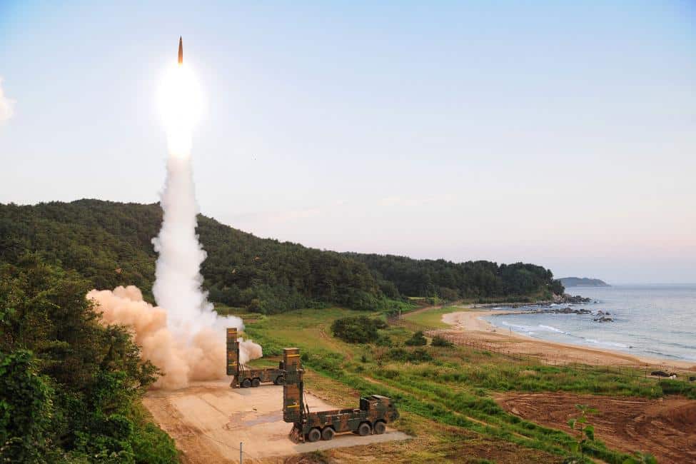كوريا الجنوبية تجري تجربة إطلاق صاروخ باليستي جديد