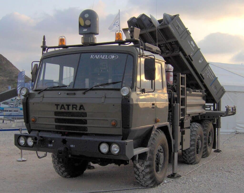  الجيش التشيكي يتسلح بنظام صواريخ سبايدر الإسرائيلية الصنع 