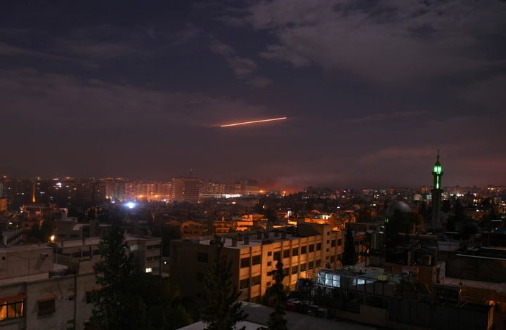 مالذي إستهدفه القصف الإسرائيلي على مدينة حلب السورية ؟..صور
