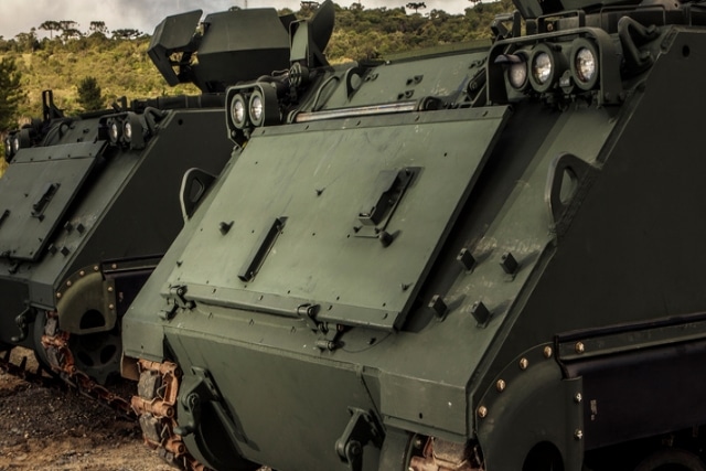 الجيش البرازيلي يتسلم 386 مدرعة محدثة من طراز  M113