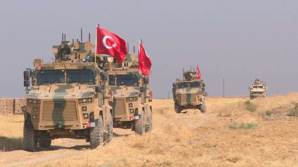 الجيش التركي يقصف مواقع للجيش السوري في منطقة سراقب في إدلب