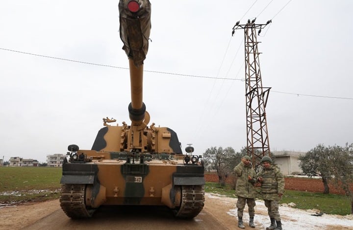 الجيش التركي يقصف مواقع للجيش السوري في منطقة سراقب في إدلب