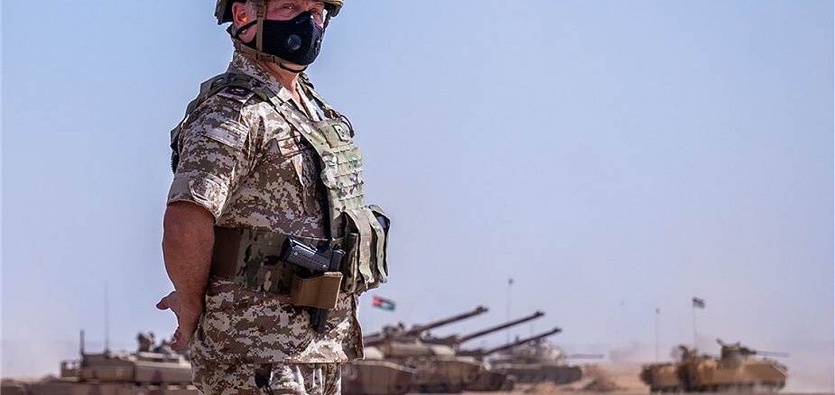 Sada Privilege defect الاردن 4 ازرق عسكري Impressive Repair ...