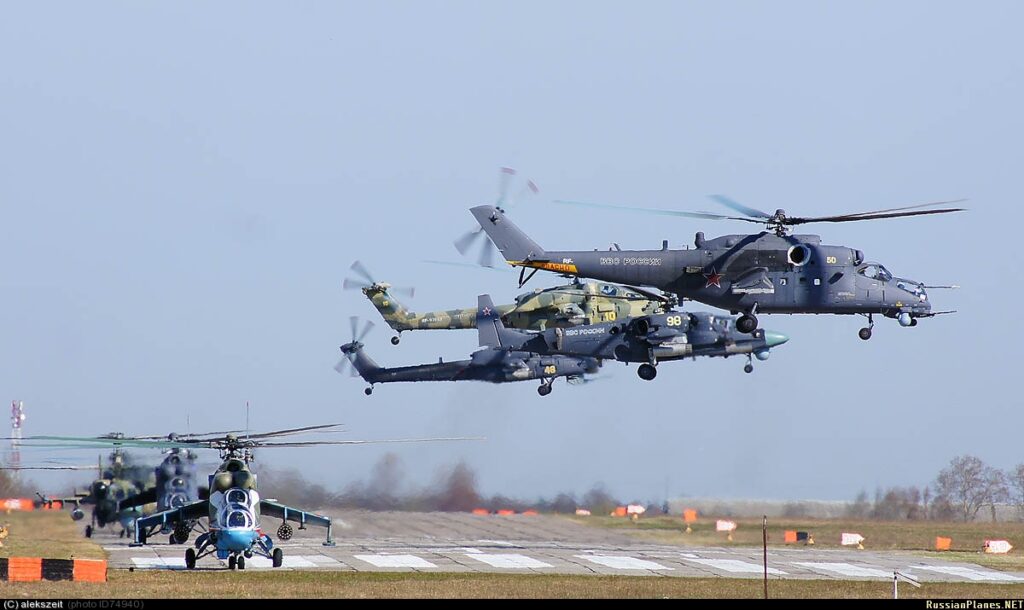 روسيا تخطط لتجهيز طائرات الهليكوبتر القتالية بطائرات انتحارية بدون طيار