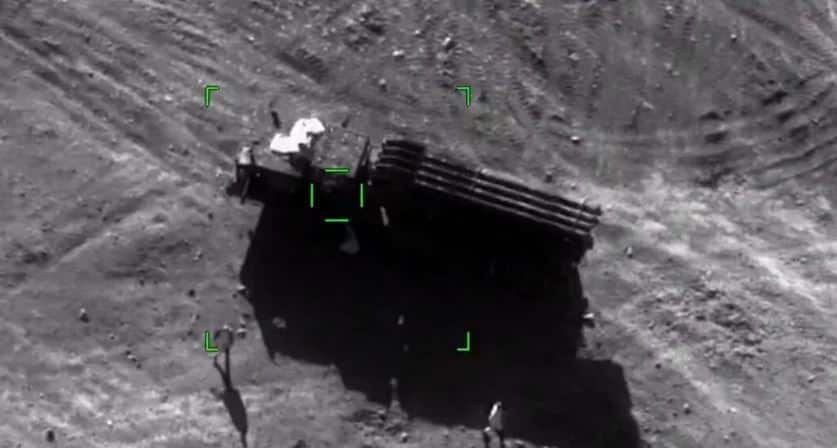 أذربيجان تدمر منصة إطلاق صواريخ سميرش الأرمنية بطائرة تركية مسيرة ..فيديو