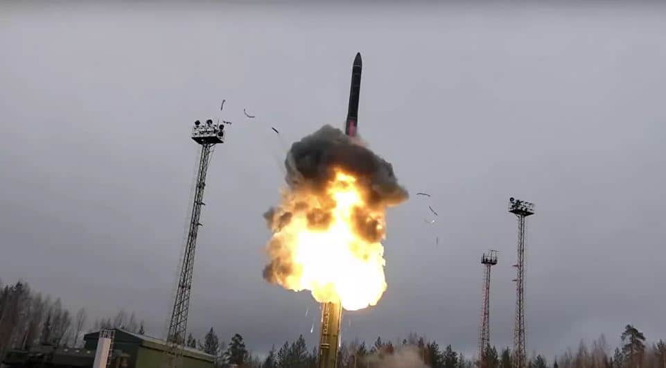 شاهد فيديو إختبار صاروخ روسي جديد