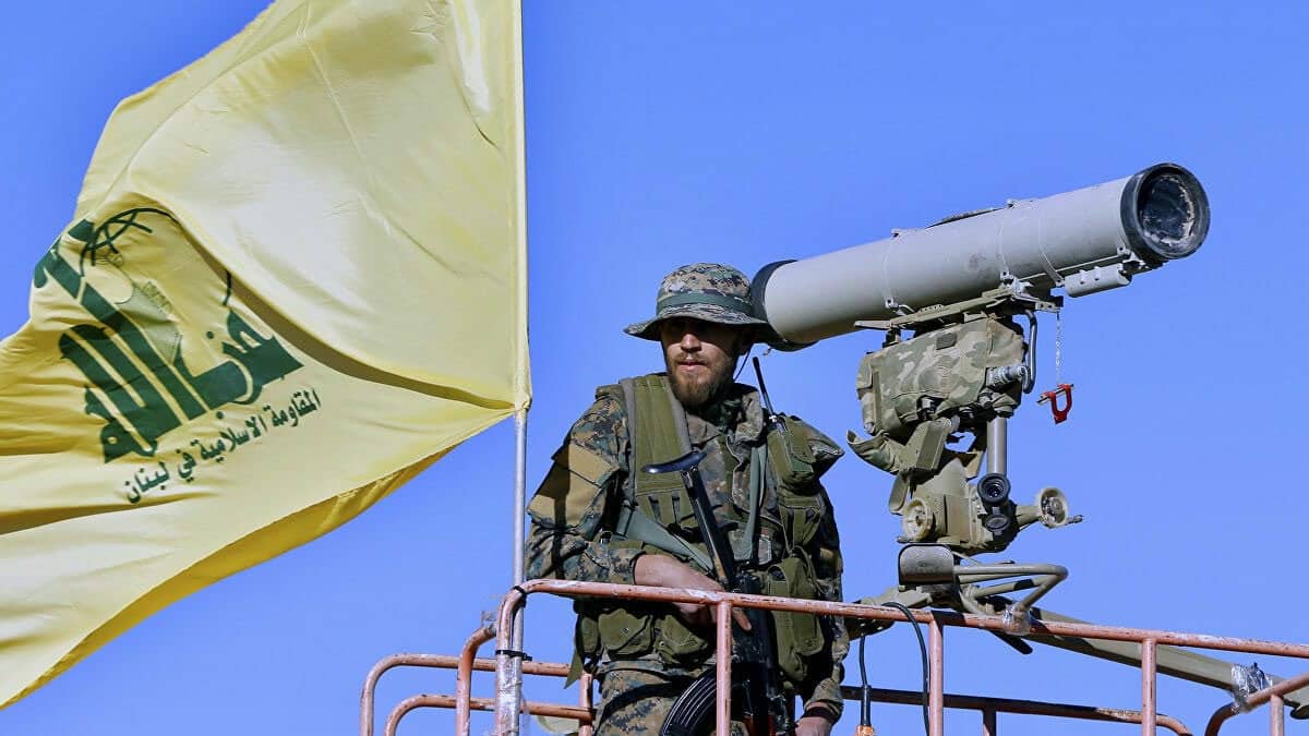 حزب الله يخلي مواقع عسكرية بشكل مفاجئ في سوريا