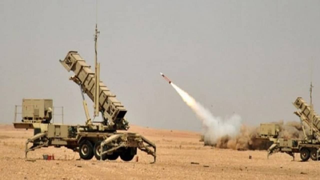 اعتراض صاروخ أطلقته مجموعة “أنصار الله” الإرهابية تجاه الرياض
