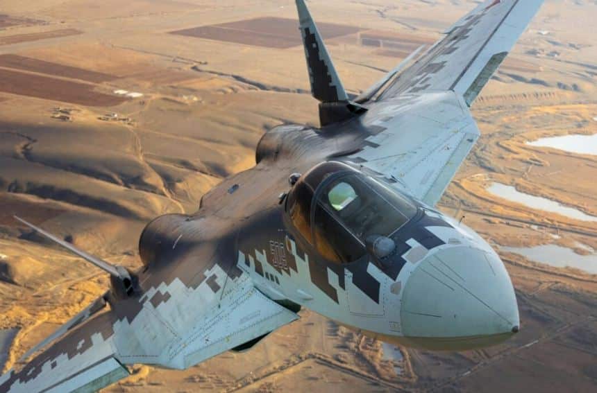 هل يمكن لمقاتلة Su-57 التغلب على F-35 ؟