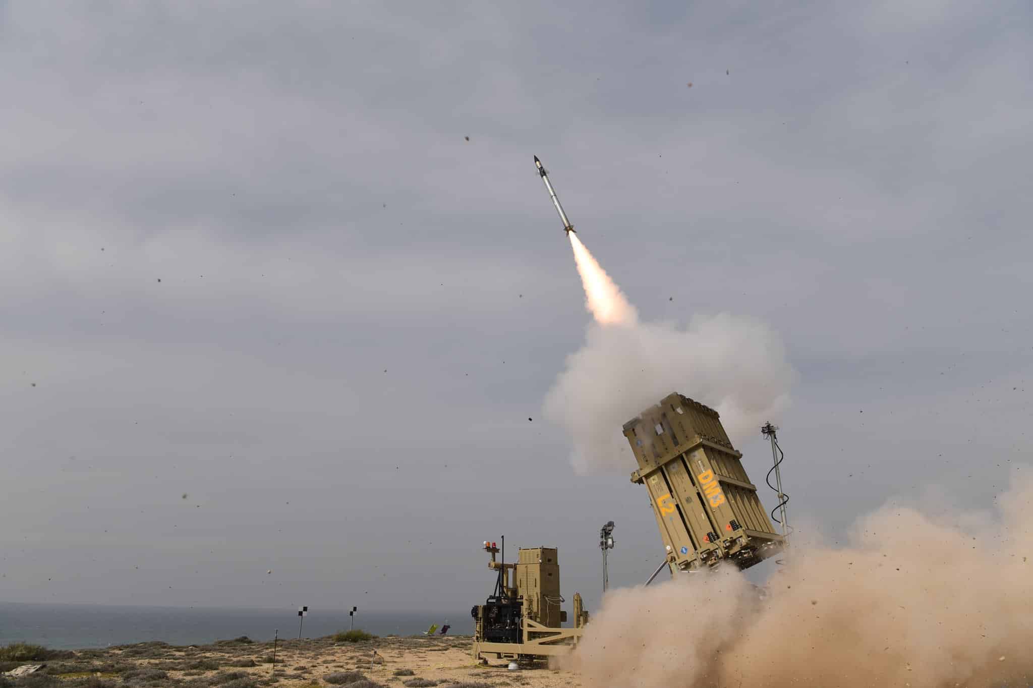 إسرائيل تختبر بنجاح نسخة متقدمة من نظام دفاع القبة الحديدية