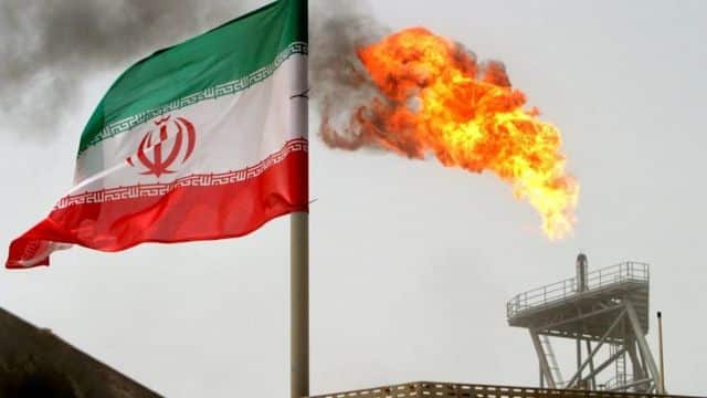 وزير الخارجية الأمريكية يحدد أفضل خيار لمنع إيران من امتلاك سلاح نووي