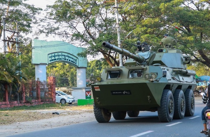 أمريكا تخفض المساعدات العسكرية لميانمار بعد الانقلاب العسكري فيها