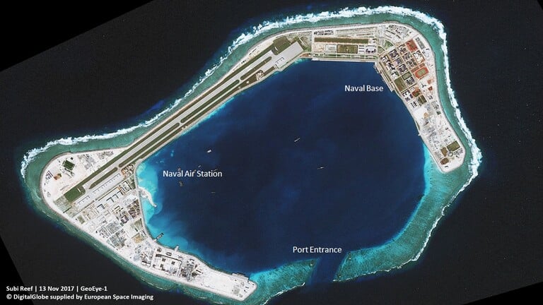 الصين تبني قاعدة عسكرية في بحر الصين الجنوبي