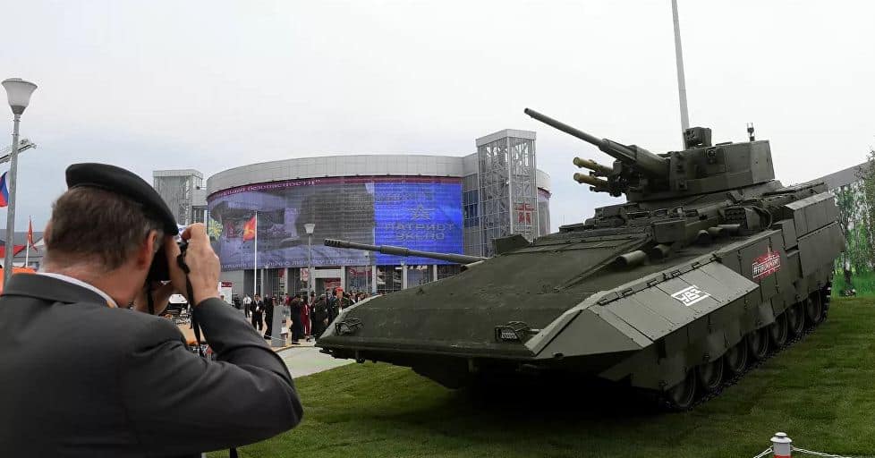 معرض “إيديكس الإماراتي سيشهد عرض أحدث دبابة في العالم ..تعرض لأول مرة!