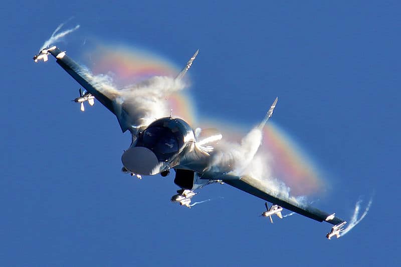 الجيش الروسي يختبر أنواع من الطائرات المقاتلة في القطب الشمالي