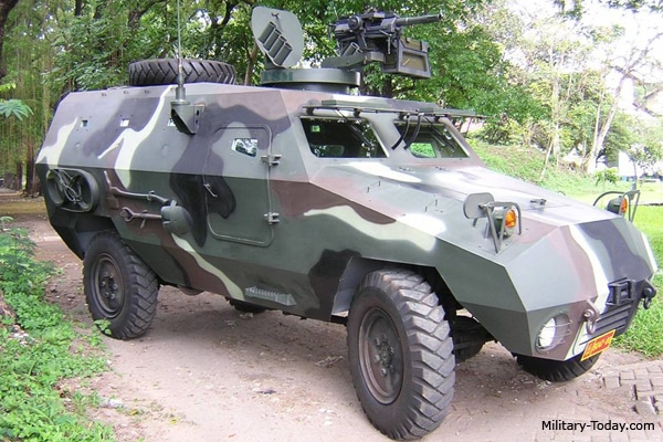 Pindad APR-1V مركبة مصفحة أساسية مصممة لمحاربة المتمردين