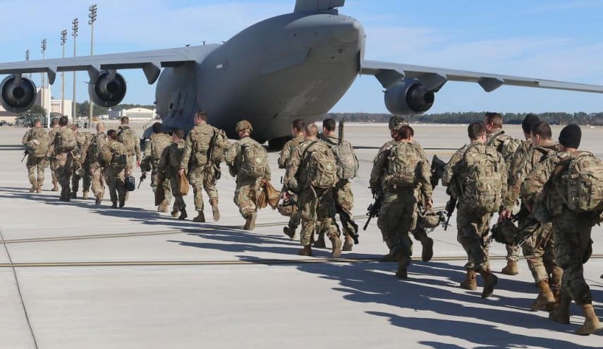  البنتاغون يرسل حاملة طائرات وقاذفتين بهدف تأمين إنسحاب آمن من أفغانستان