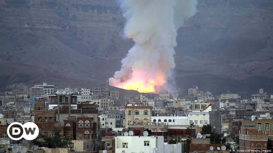 انفجار مخزن للسلاح وسط صنعاء وخسائر فادحة للحوثيين في مأرب (فيديو)