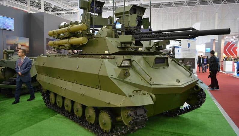الجيش الروسي يتسلم دفعة جديدة من 20 مركبة UGV المسلحة المجنزرة من طراز Uran-9