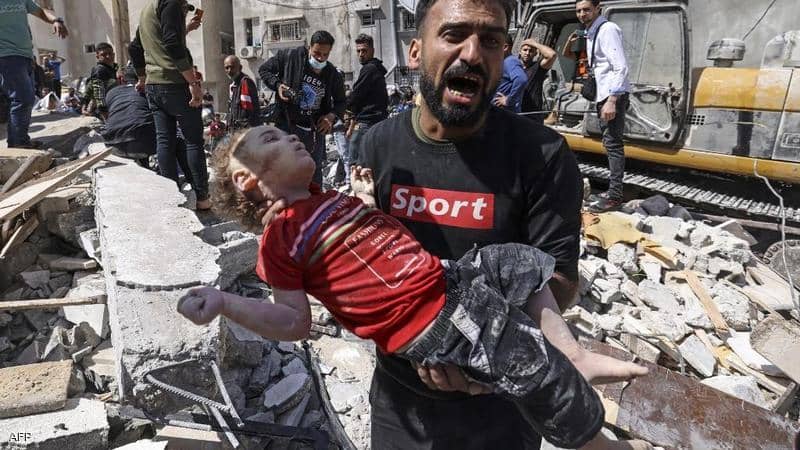 إسرائيل تقتل 23 فلسطينيا في غزة بأكثر من 200 طائرة حربية