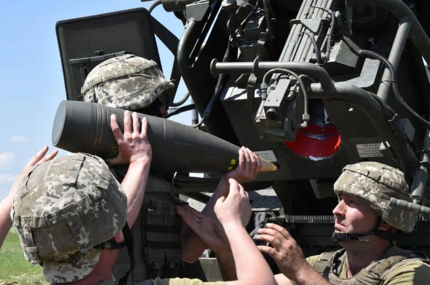 أوكرانيا تختبر مدفعية جديدة محمولة على شاحنة من بوغدانا