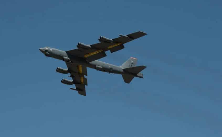 قاذفات سلاح الجو الأمريكي من طراز B-52H تنهي تدريبات الهدف فوق البحر الأسود
