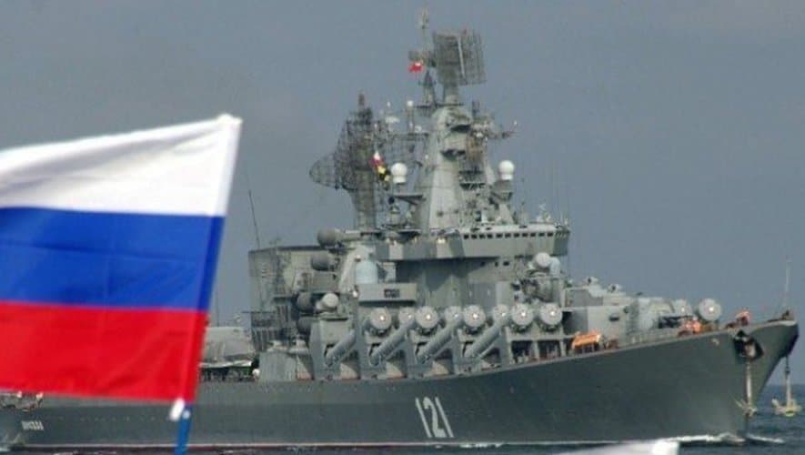 روسيا ترسل سفنا حربية لتتبع مدمرة تابعة للبحرية الأمريكية في البحر الأسود