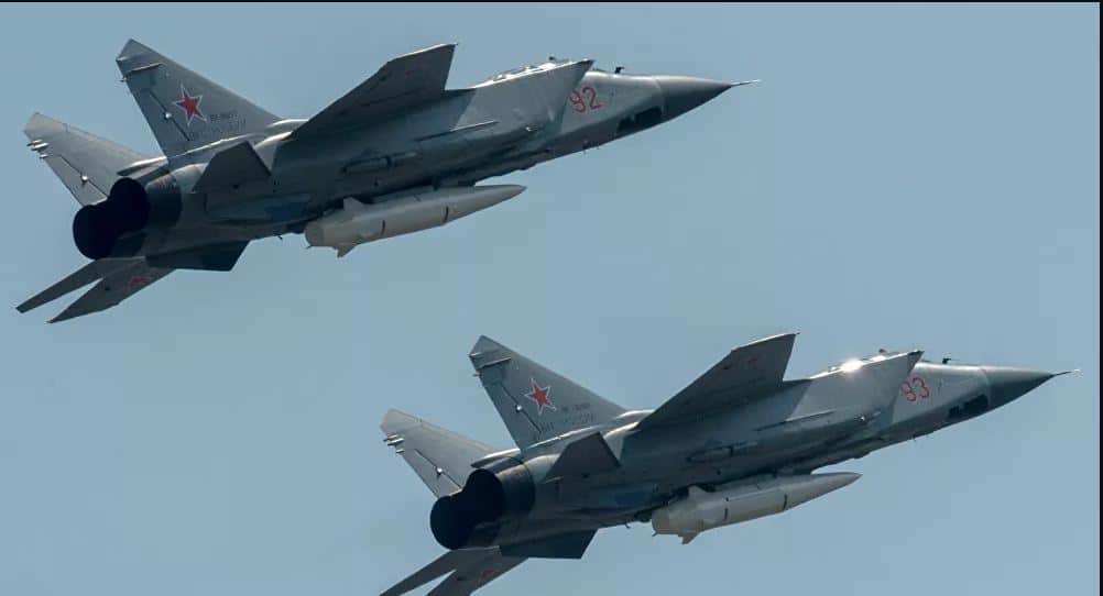 ما الرسائل الحقيقة التي تريدها روسيا إيصالها بعد إرسال مقاتلات ميغ-31 كا لسوريا؟