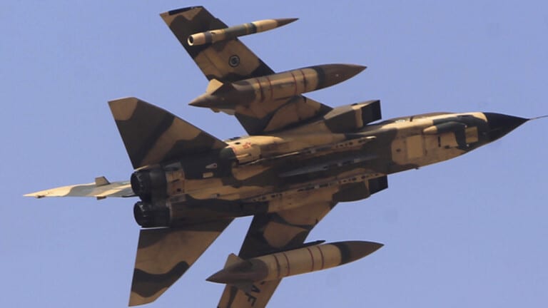 مقتل “قيادات حوثيةجنوب مأرب بعد إستهداف طائرات التحالف اجتماع لقيادات حوثية