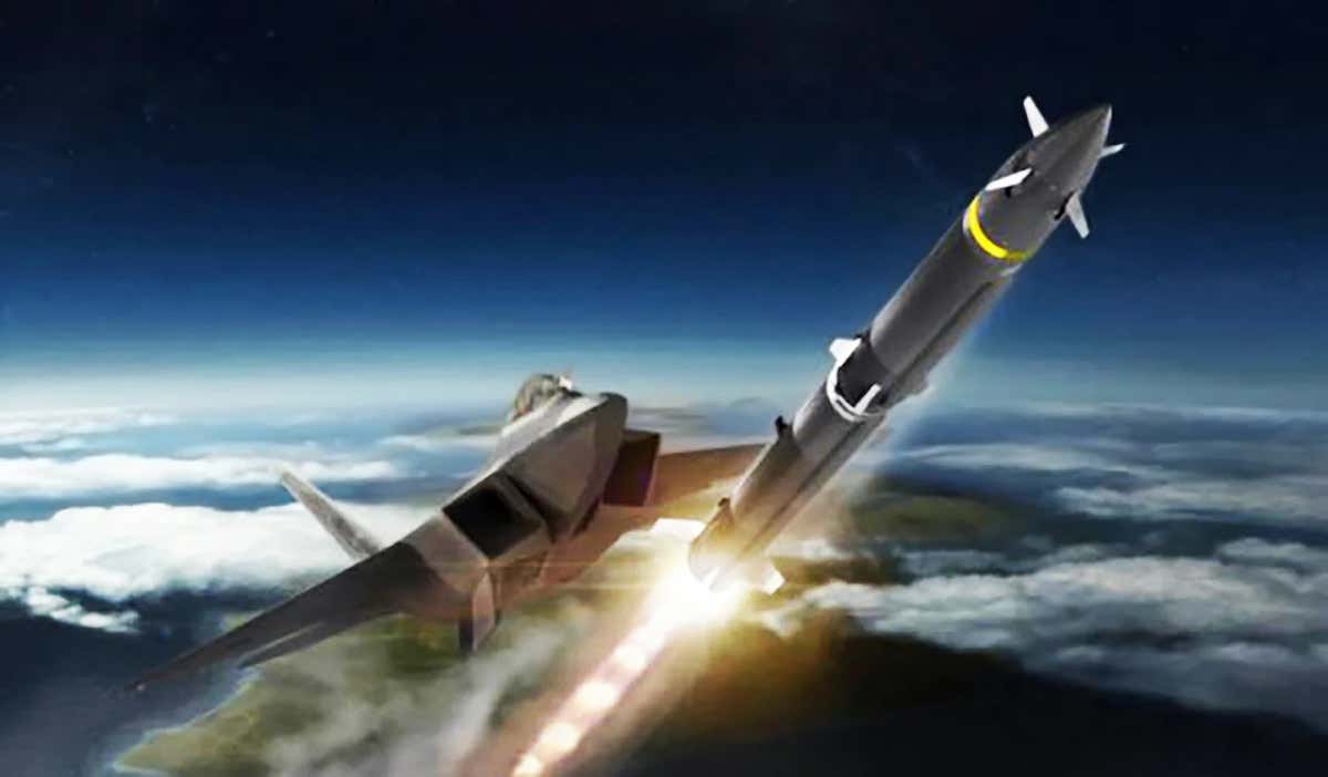 بوينج تكشف عن مفهوم جديد لصاروخ جو-جو طويل المدى على مرحلتين