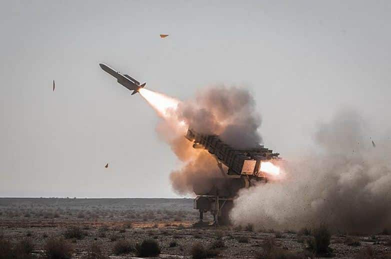 إيران تجري تجربة ناجحة لإطلاق نظام صواريخ الدفاع الجوي الجديد من طراز ميرساد 16